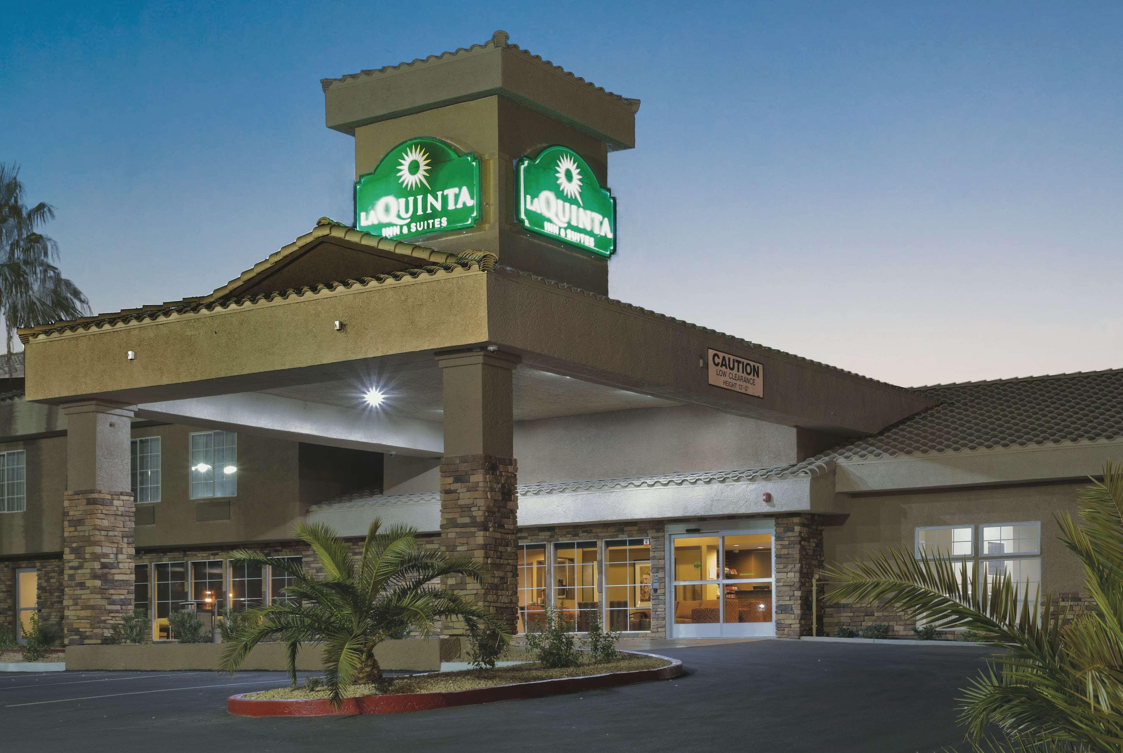 La Quinta Inn & Suites By Wyndham Lv Tropicana Stadium Las Vegas Eksteriør bilde