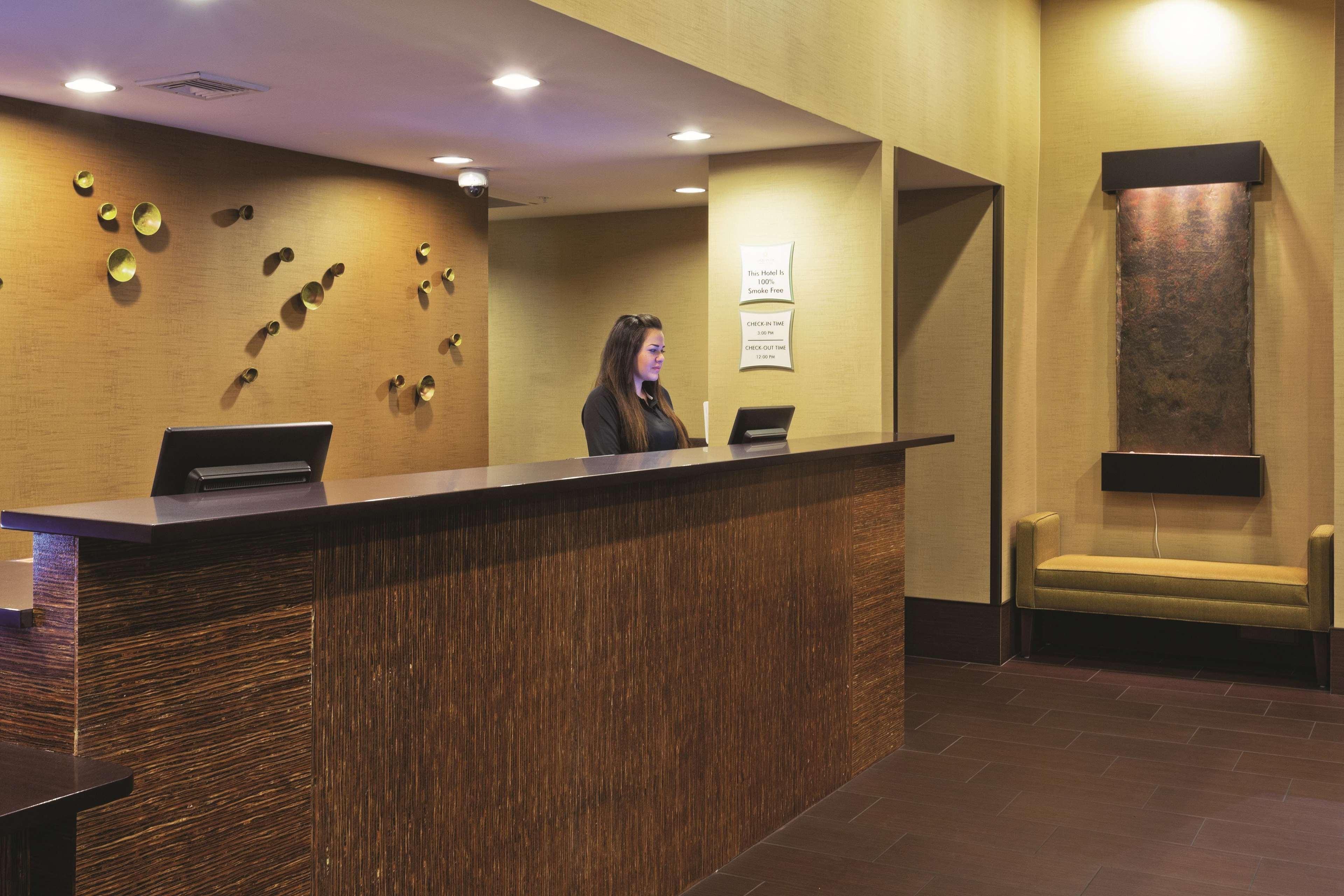 La Quinta Inn & Suites By Wyndham Lv Tropicana Stadium Las Vegas Eksteriør bilde