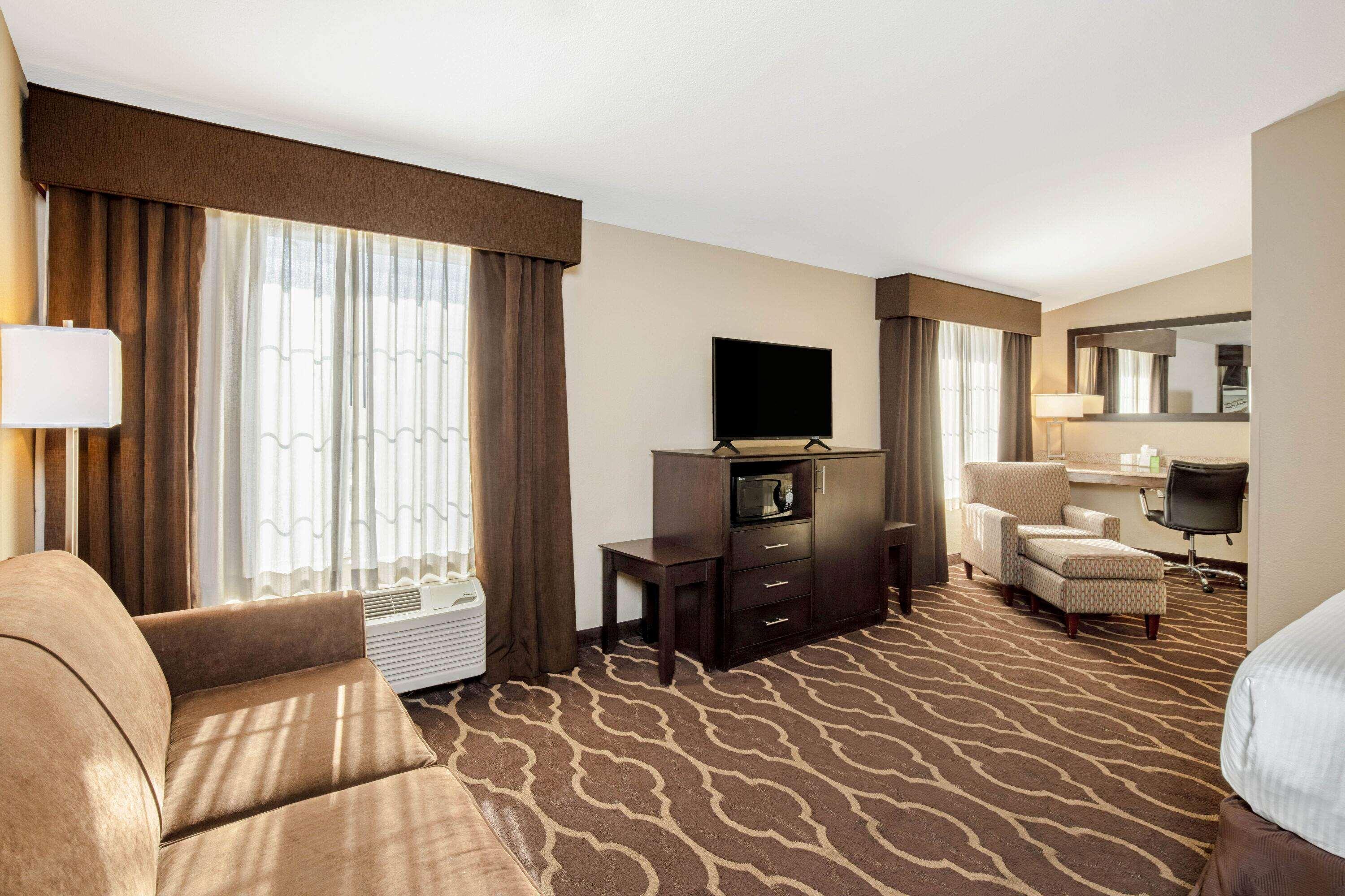La Quinta Inn & Suites By Wyndham Lv Tropicana Stadium Las Vegas Eksteriør bilde