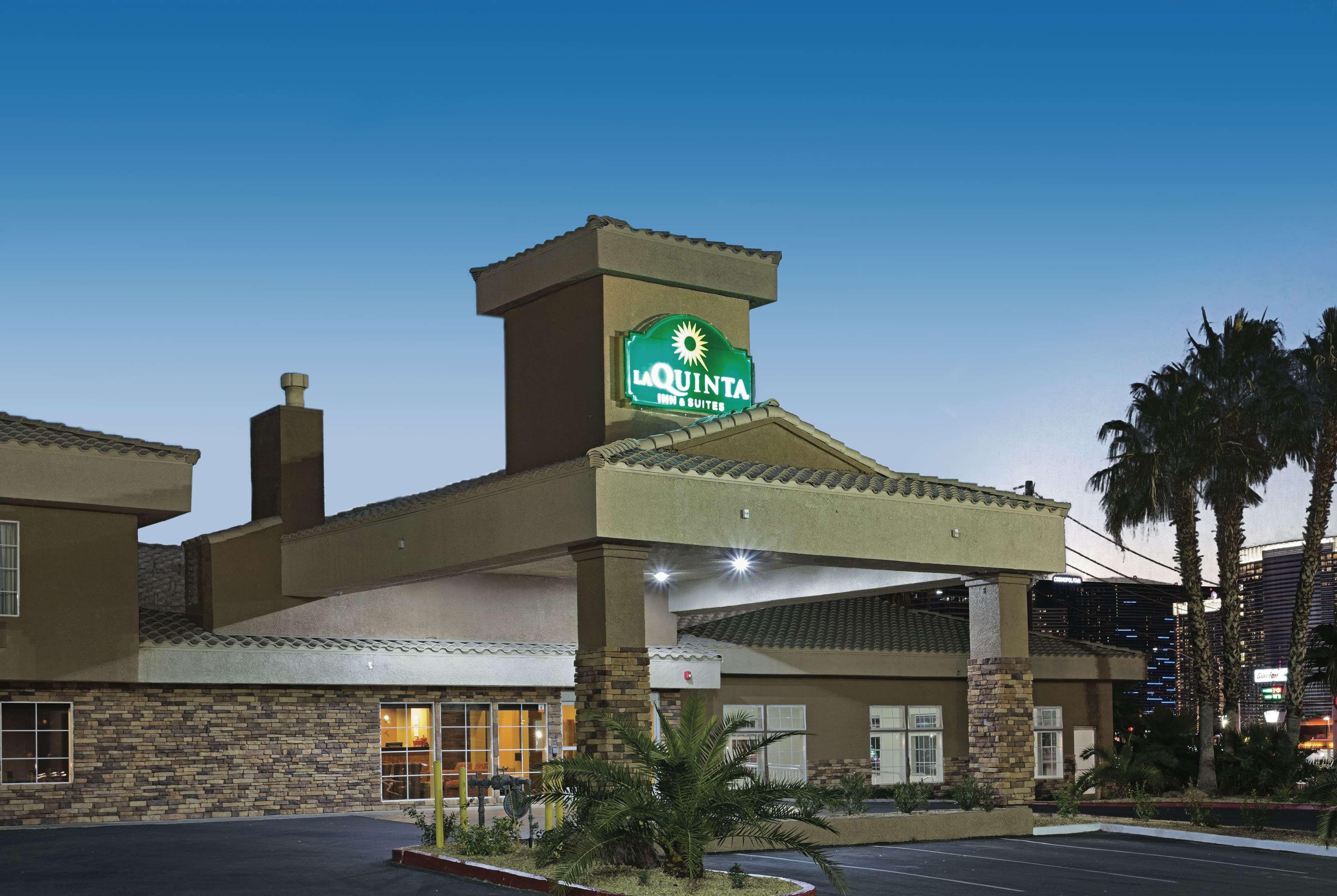 La Quinta Inn & Suites By Wyndham Lv Tropicana Stadium Las Vegas Eksteriør bilde
