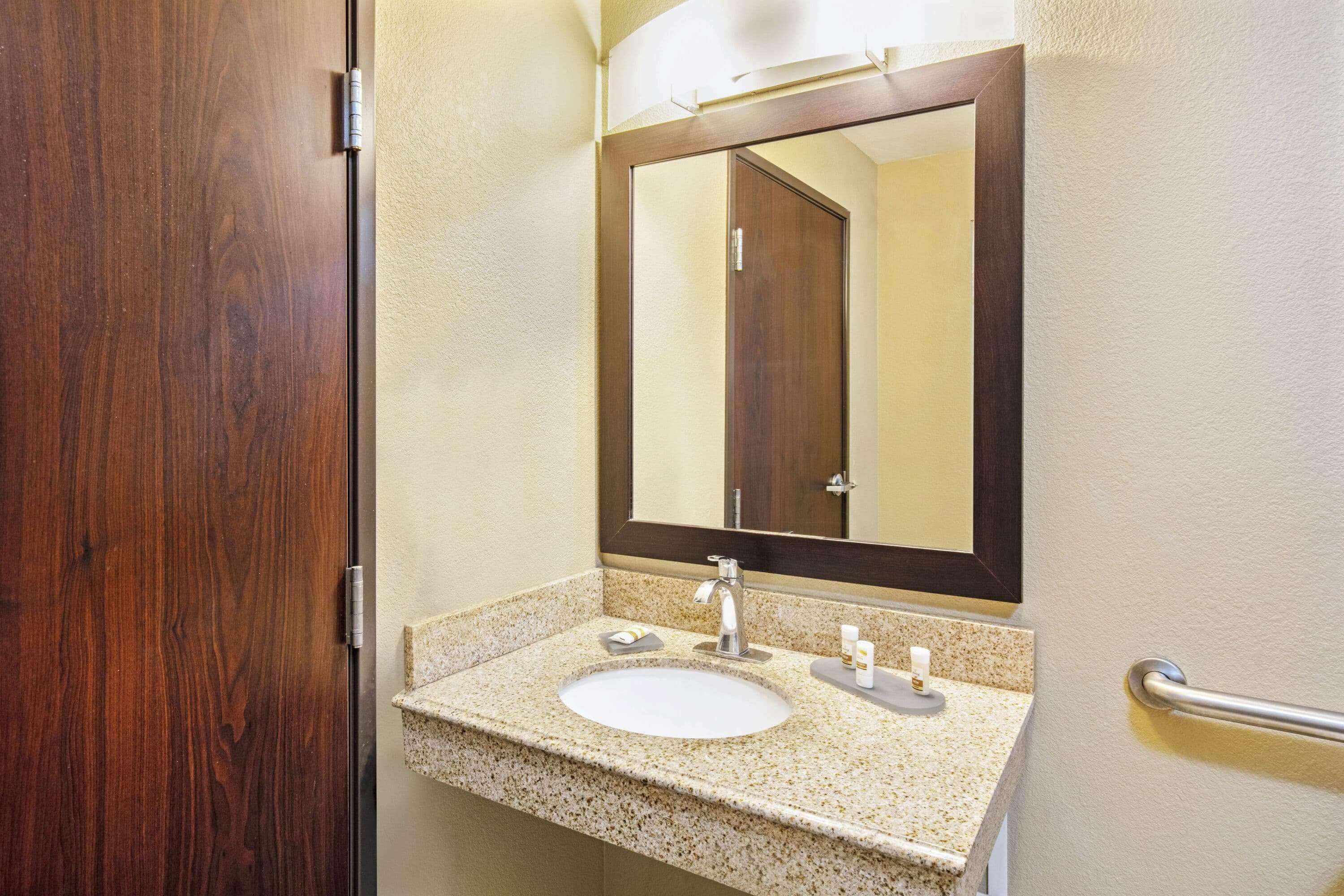 La Quinta Inn & Suites By Wyndham Lv Tropicana Stadium Las Vegas Eksteriør bilde